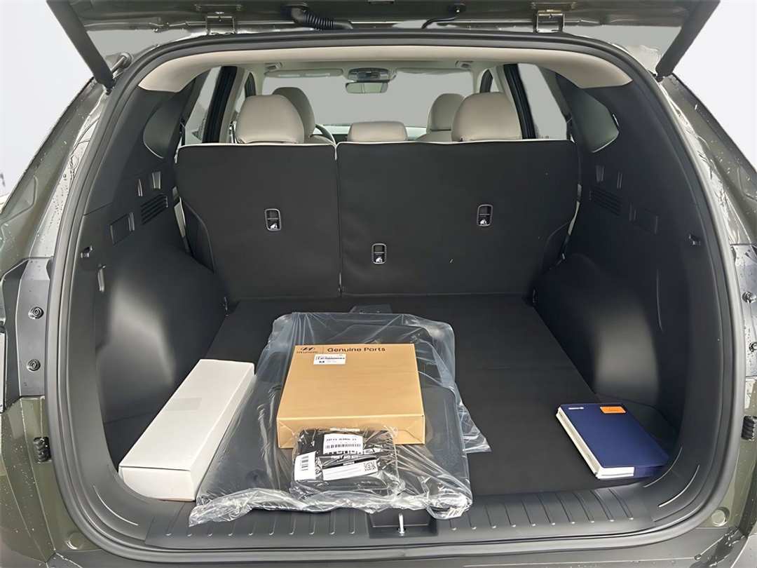 2026 Hyundai Tucson Limited - Image 13