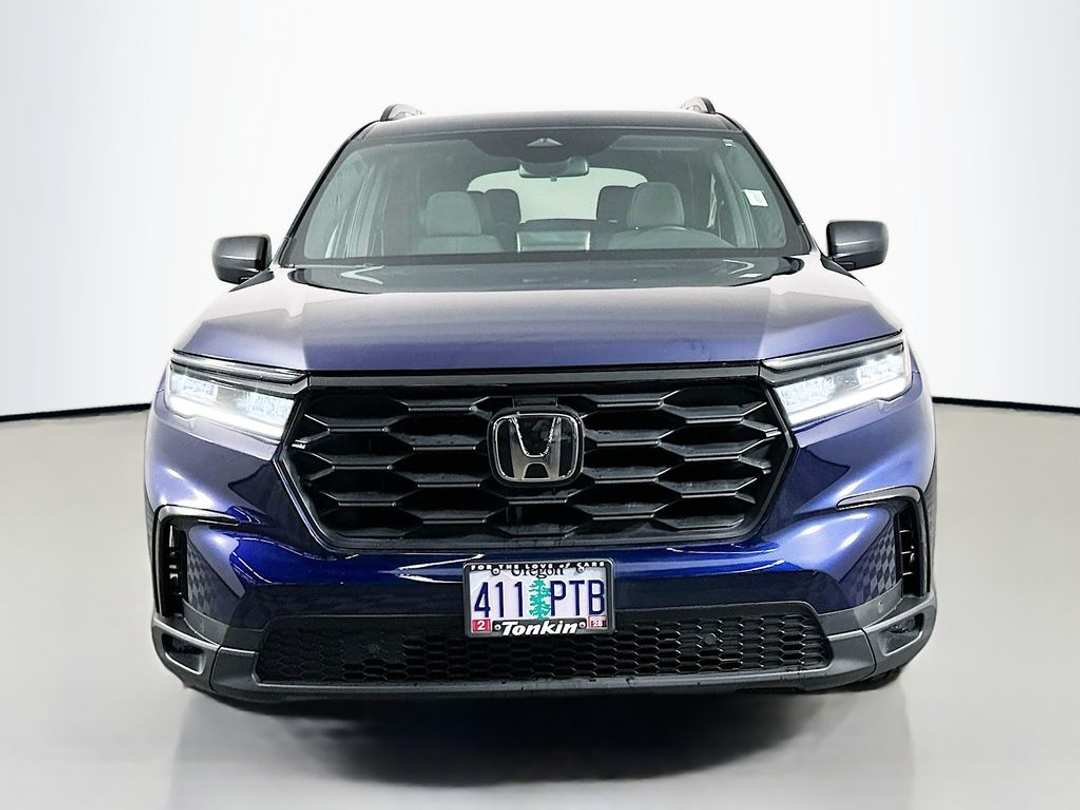 2024 Honda Pilot Sport - Image 3