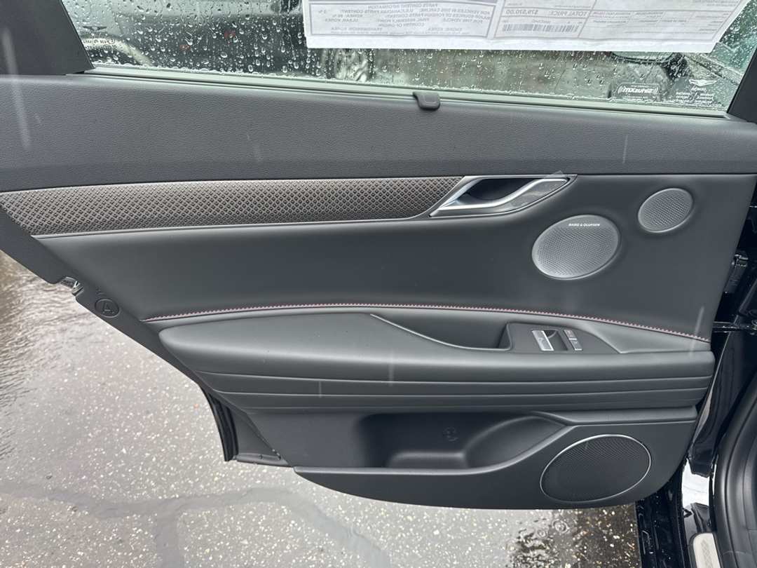 2025 Genesis G80 3.5T - Image 43