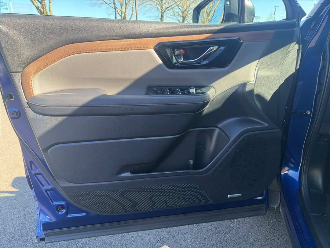 2025 Subaru Forester Sport - Image 11