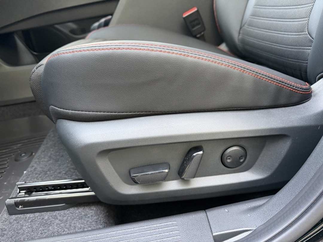 2026 Nissan Rogue Rock Creek - Image 13