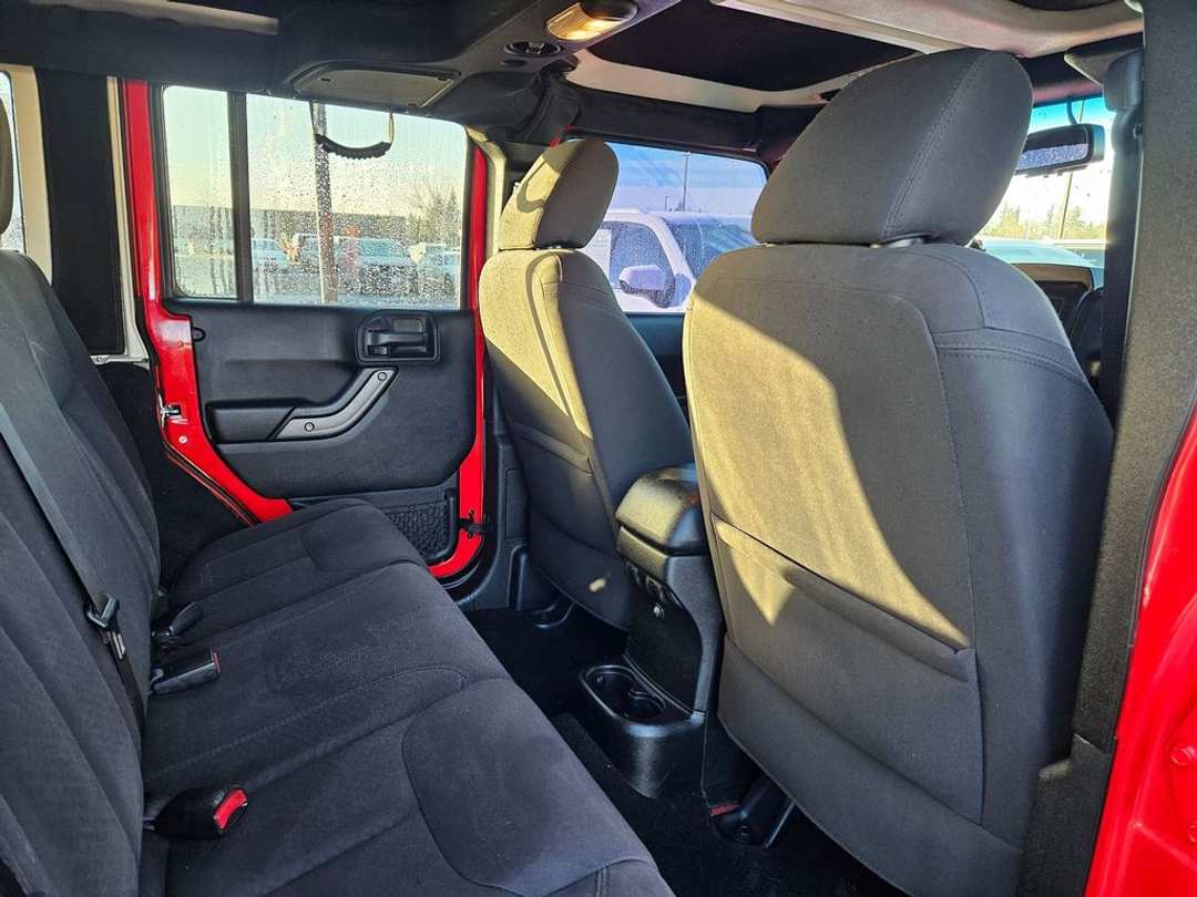 2017 Jeep Wrangler Unlimited Sport - Image 33