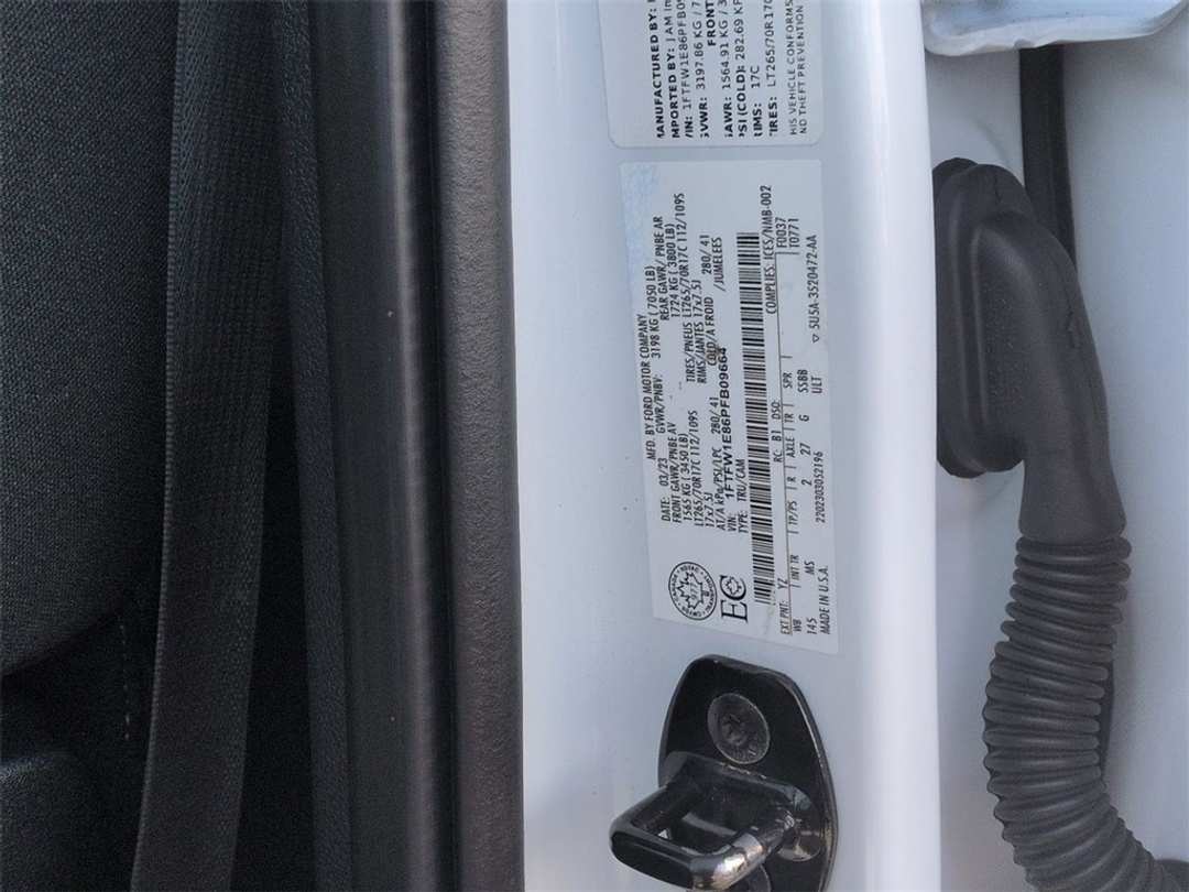 2023 Ford F-150 XL - Image 33