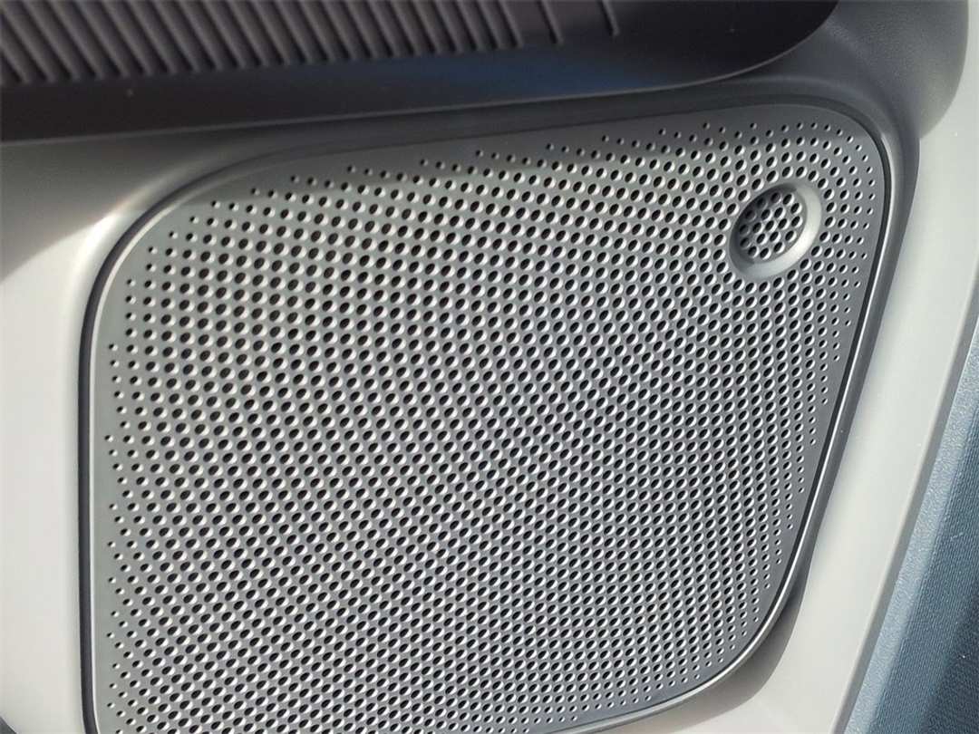 2026 Ford Maverick XL - Image 11