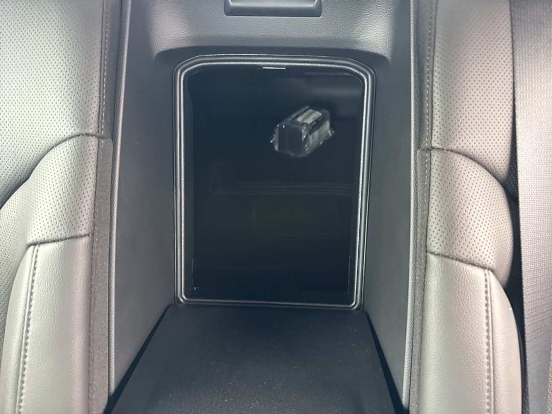 2026 Genesis G80 2.5T - Image 46