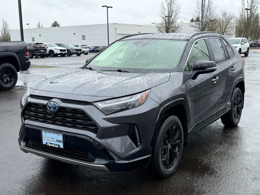 2023 Toyota Rav4 XSE - Image 4