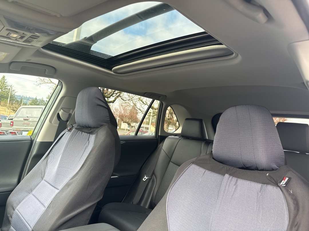 2024 Toyota Rav4 TRD Off Road - Image 10