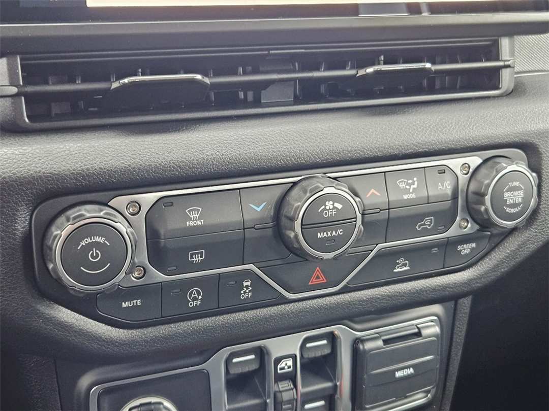 2026 Jeep Wrangler Sport - Image 23