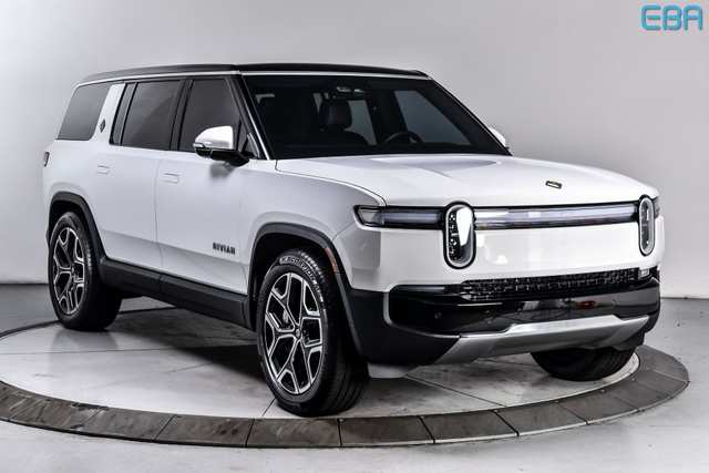 2025 Rivian R1S Adventure Dual Motor Standard Pack