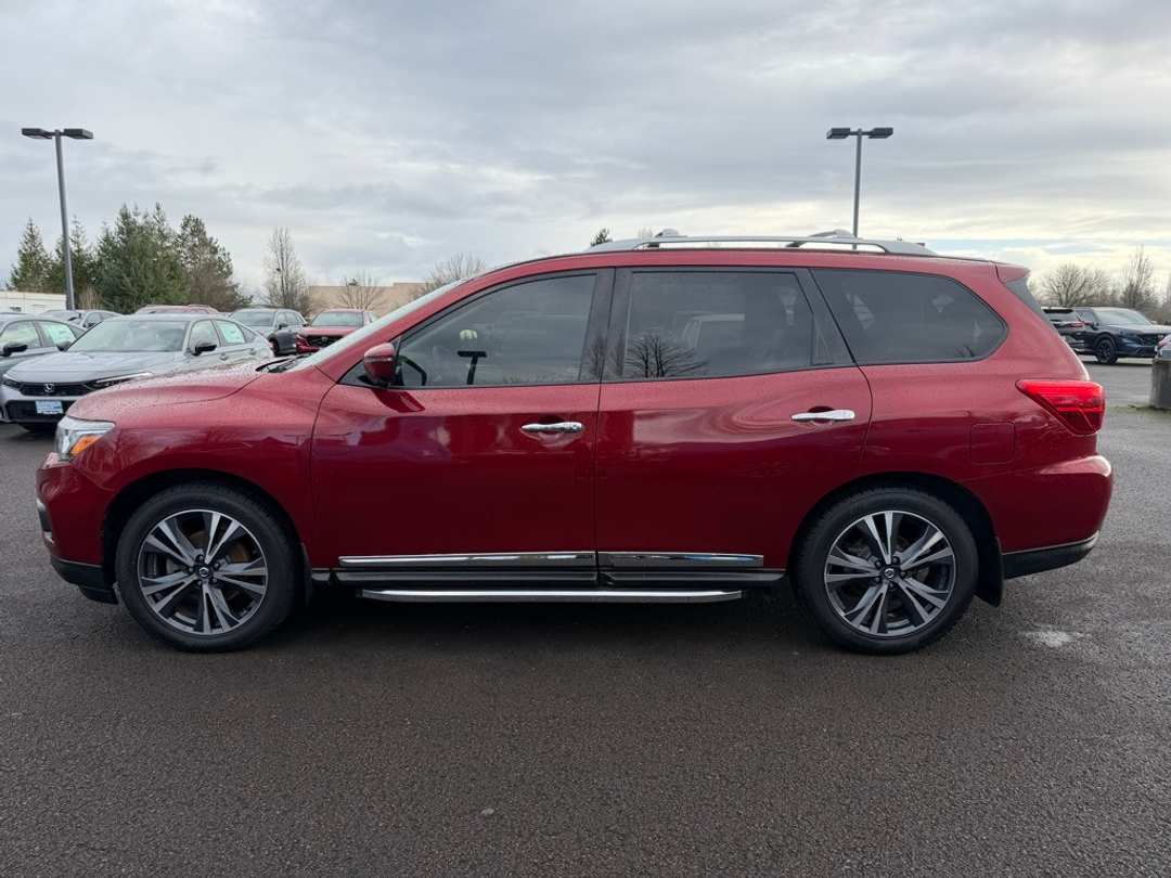 2019 Nissan Pathfinder Platinum - Image 5