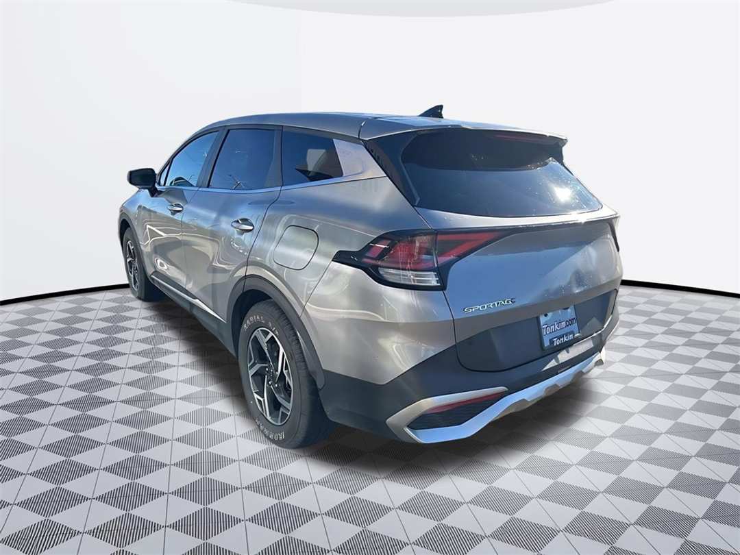 2023 Kia Sportage LX - Image 5