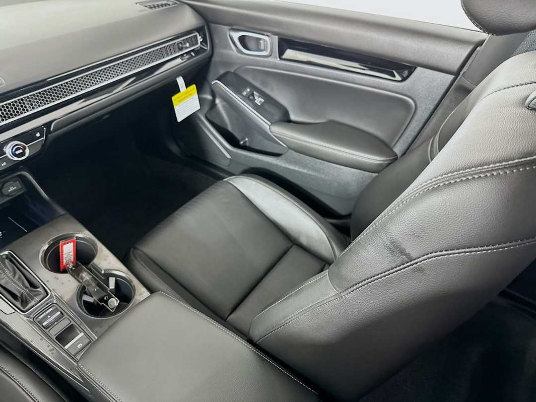 2026 Honda Civic Sport Touring - Image 25
