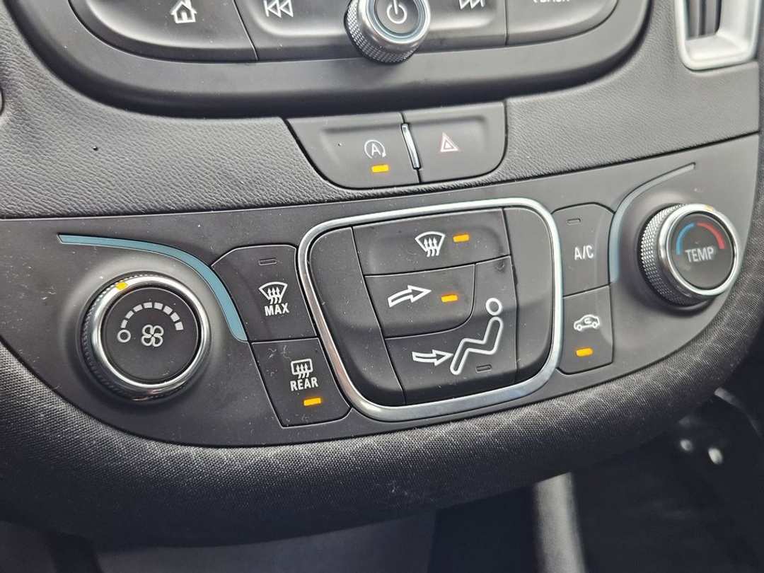 2025 Chevrolet Malibu LS - Image 22