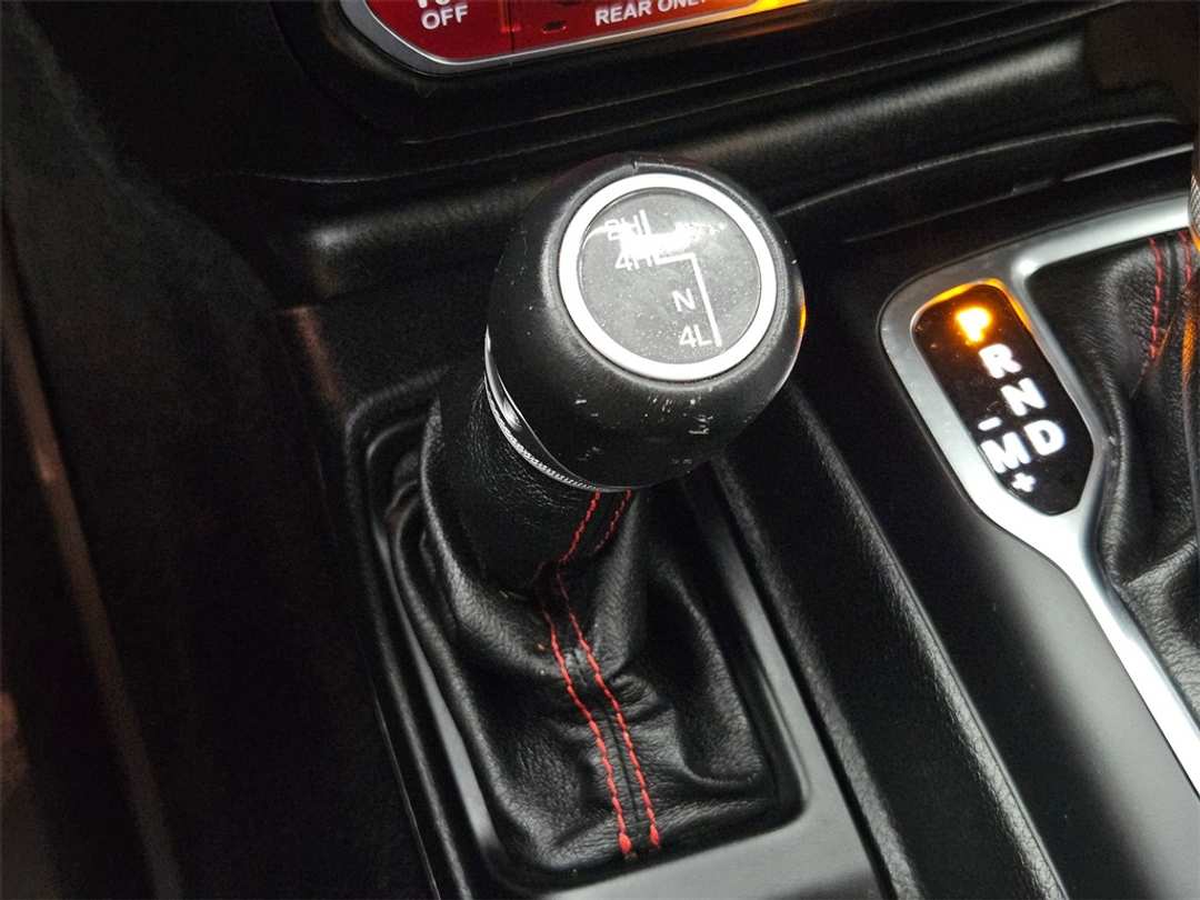 2020 Jeep Gladiator Rubicon - Image 26