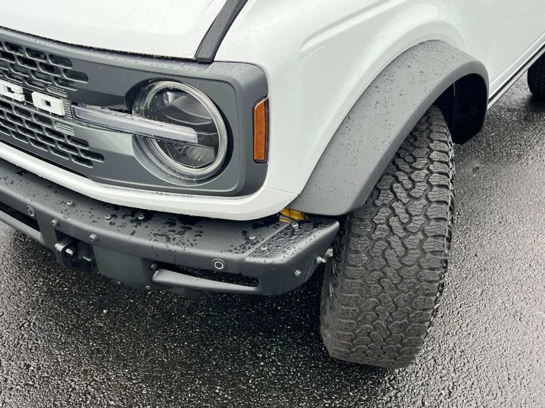 2026 Ford Bronco Badlands - Image 3