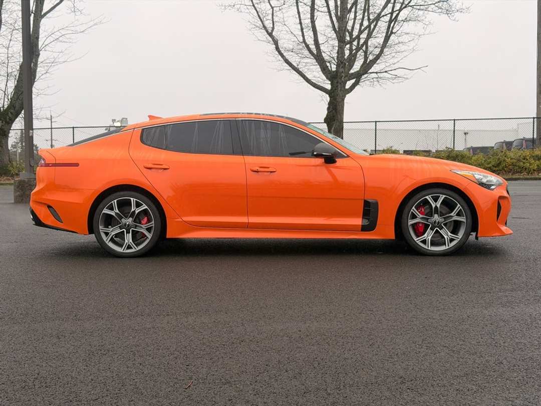 2019 Kia Stinger GTS - Image 8
