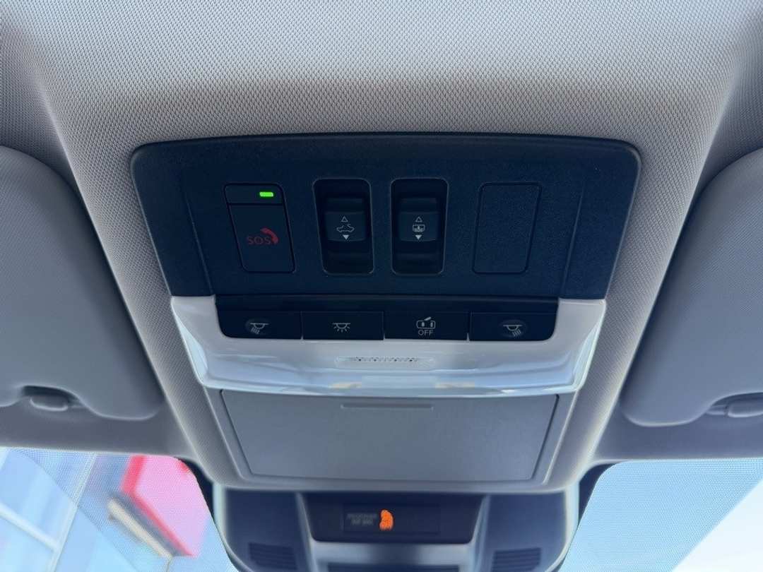 2026 Nissan Rogue Dark Armor - Image 27