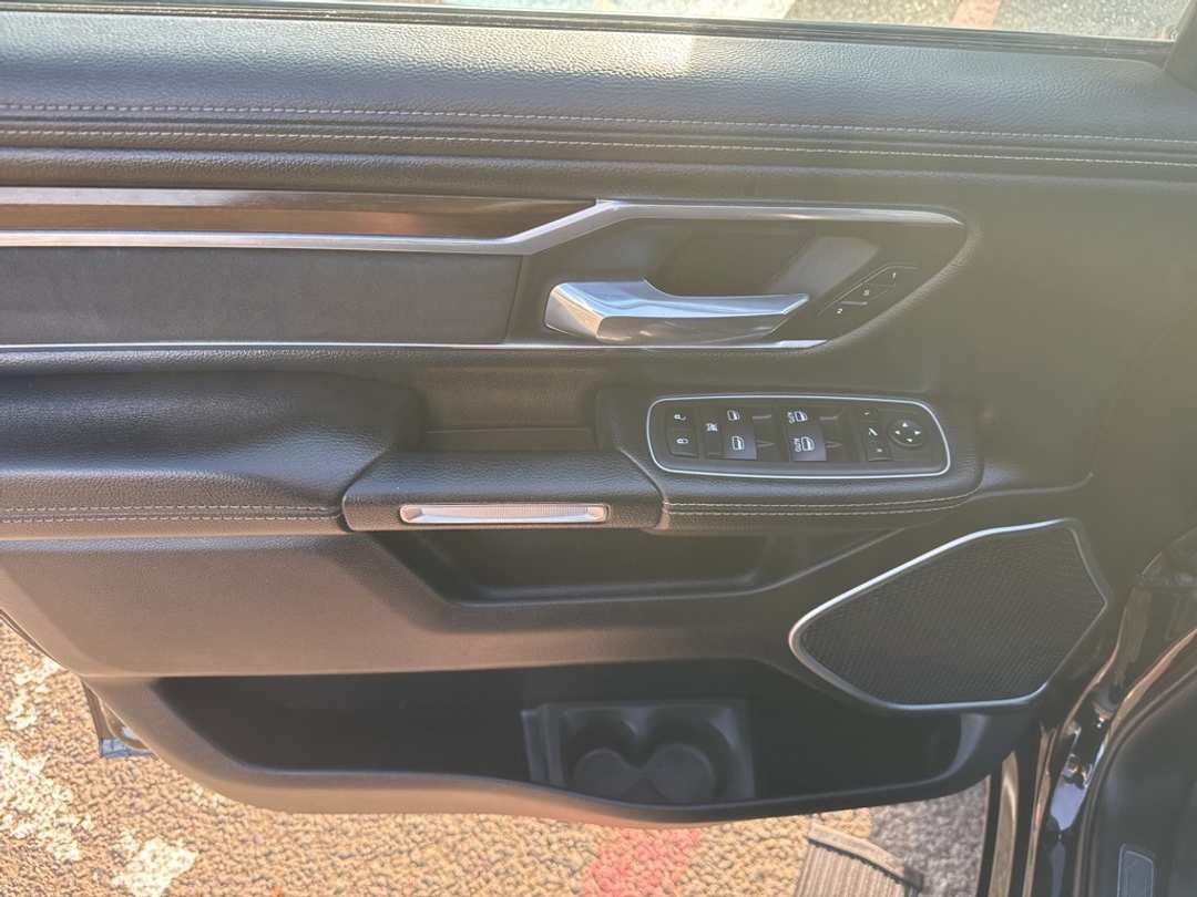 2022 Ram 1500 Laramie - Image 15