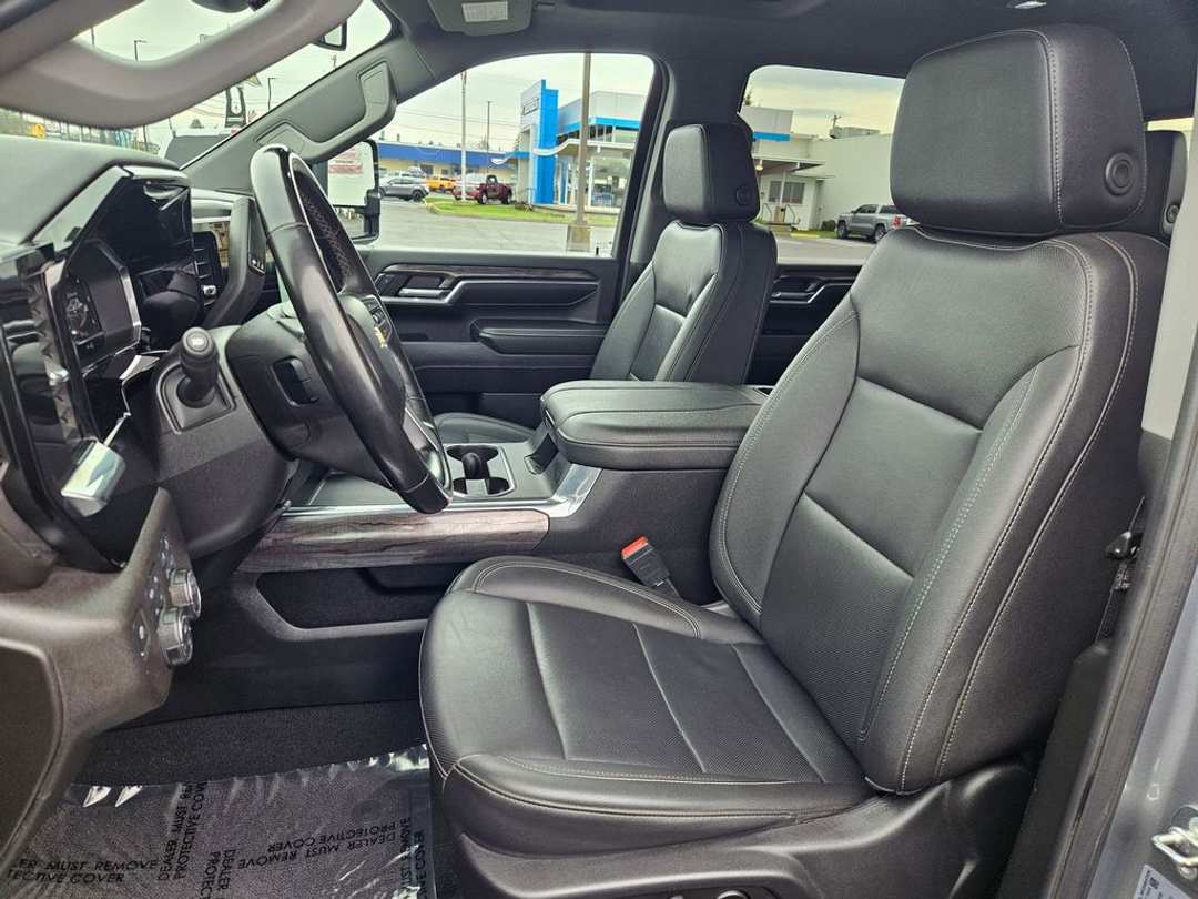 2024 Chevrolet Silverado 3500Hd LTZ - Image 14