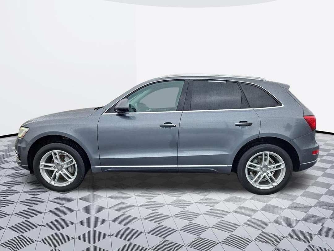 2015 Audi Q5 2.0T Premium - Image 2
