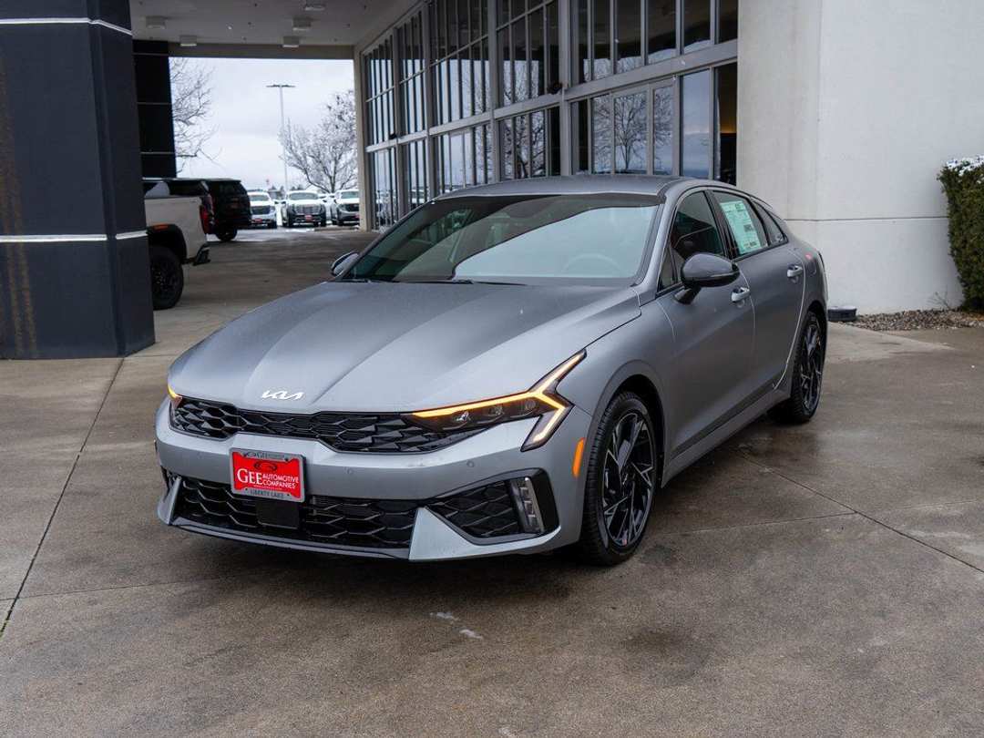 2026 Kia K5 GTLine - Image 3