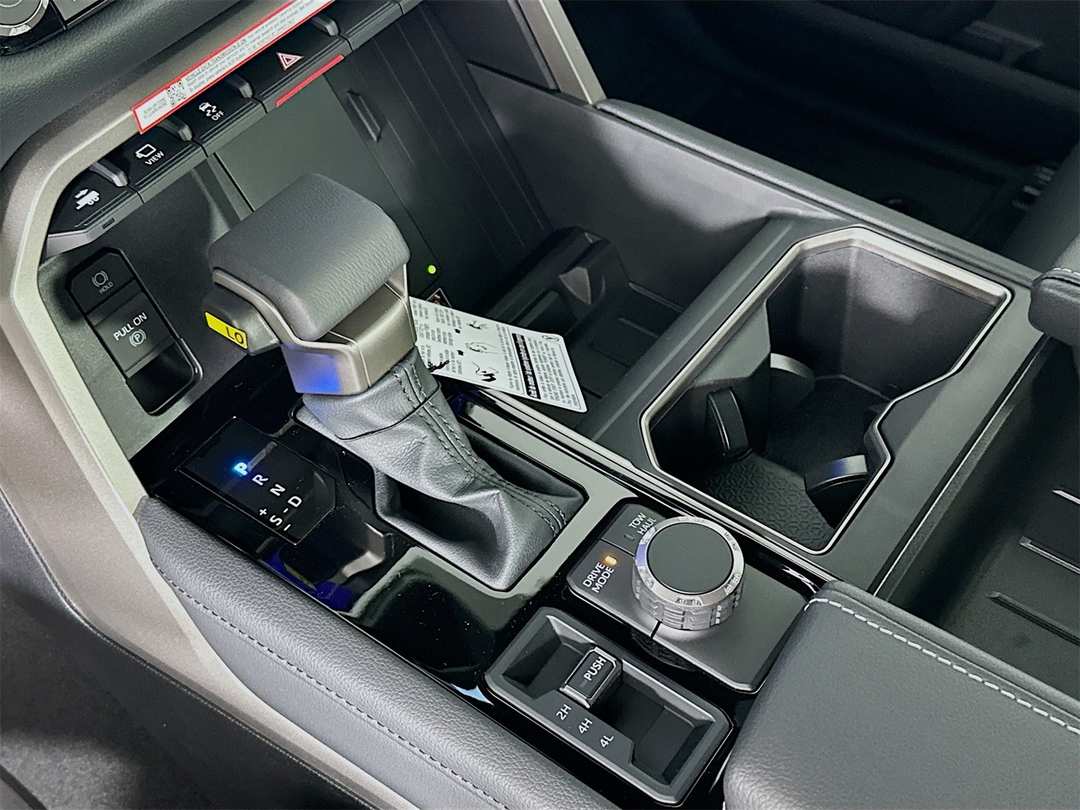 2026 Toyota Tundra Limited - Image 17