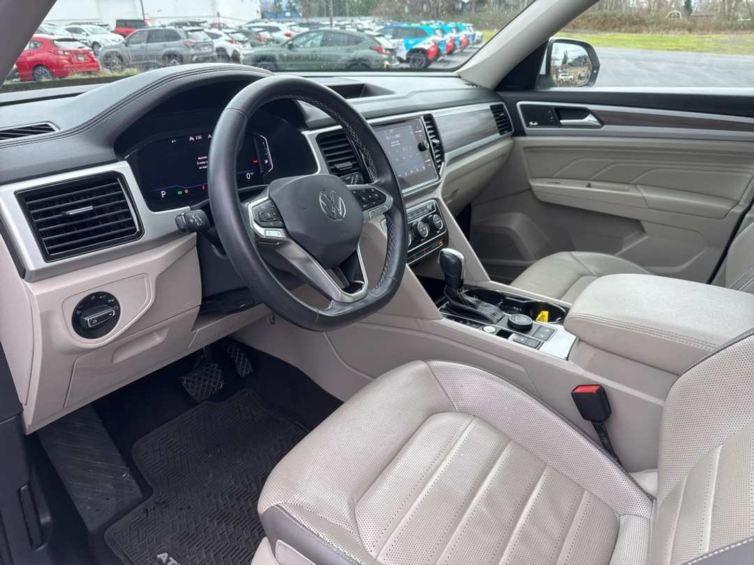 2021 Volkswagen Atlas SEL Premium - Image 14