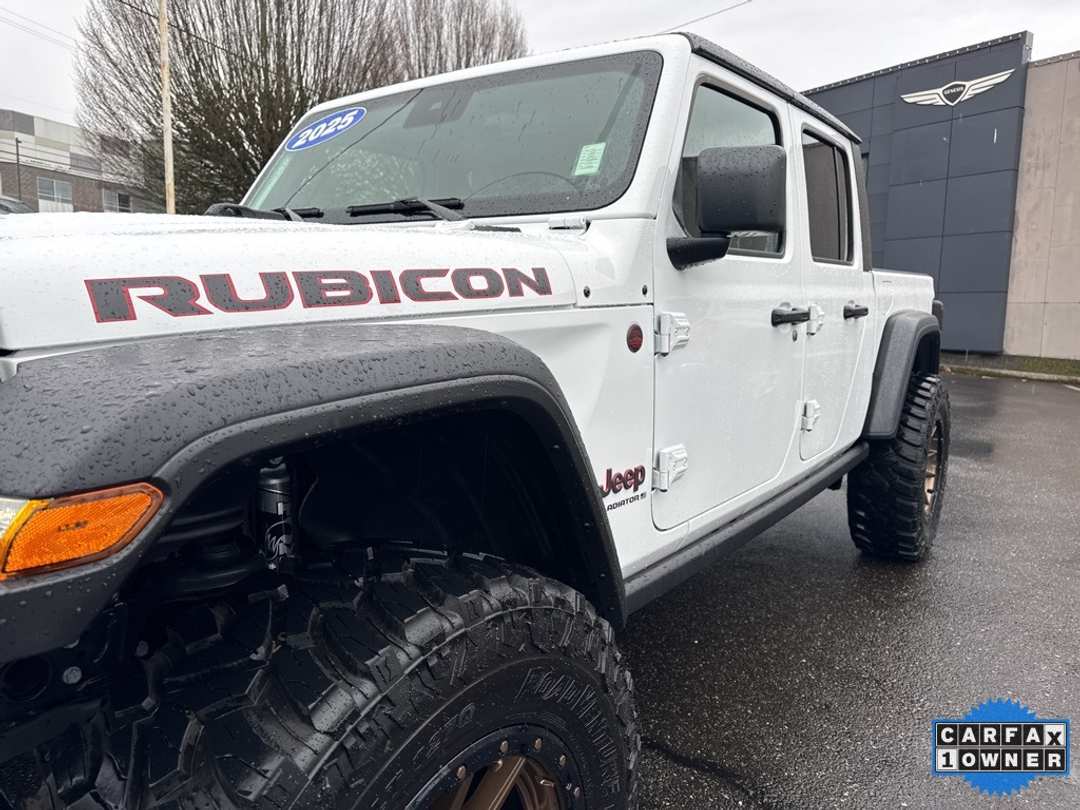 2025 Jeep Gladiator Rubicon - Image 13