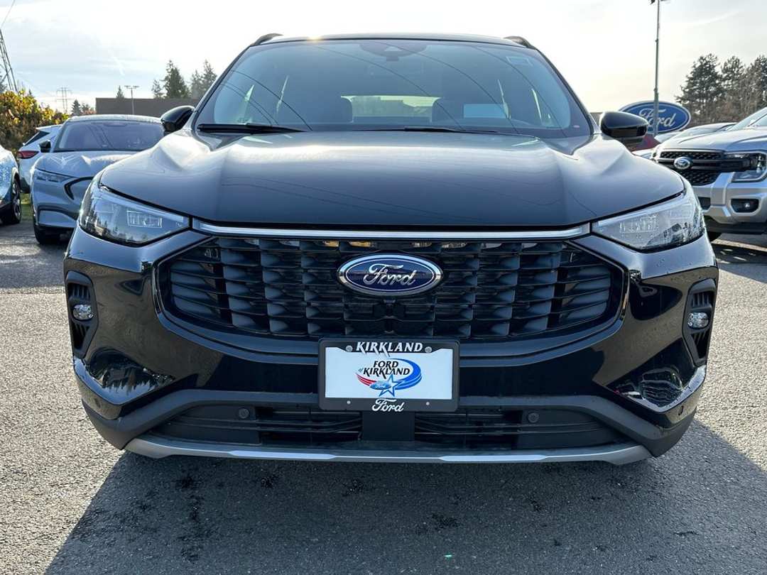 2024 Ford Escape Base - Image 2