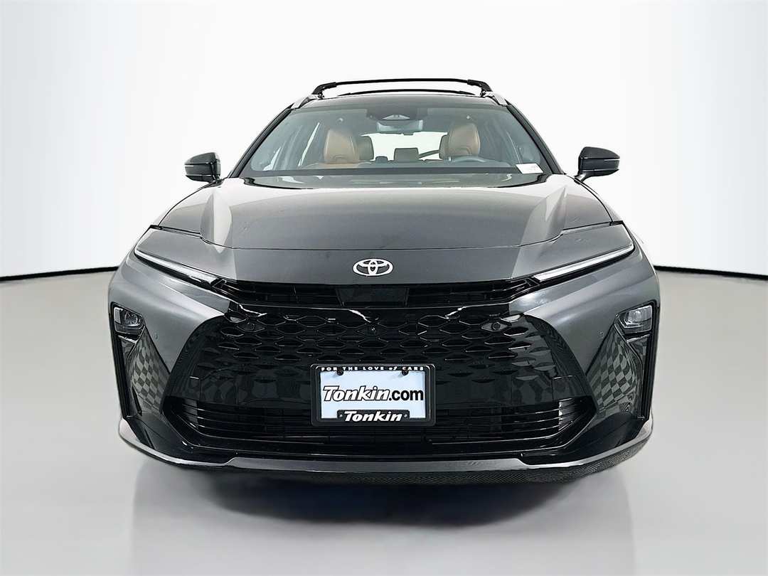 2025 Toyota Crown Signia Limited - Image 2