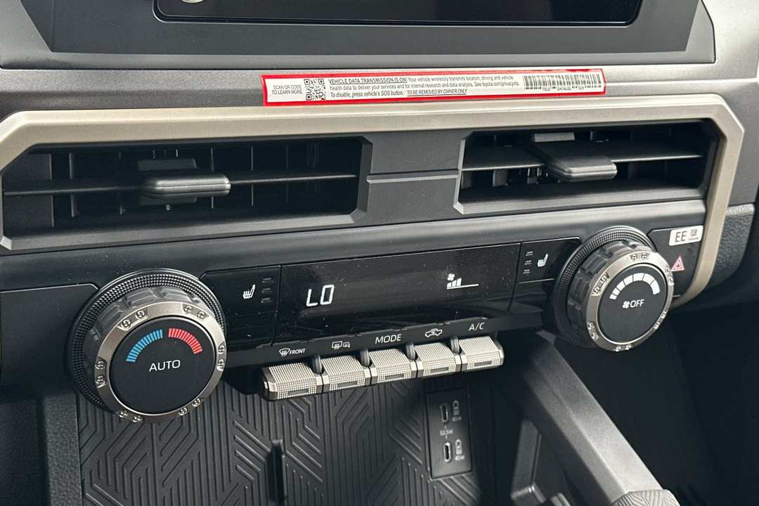 2025 Toyota Tacoma TRD OffRoad - Image 19