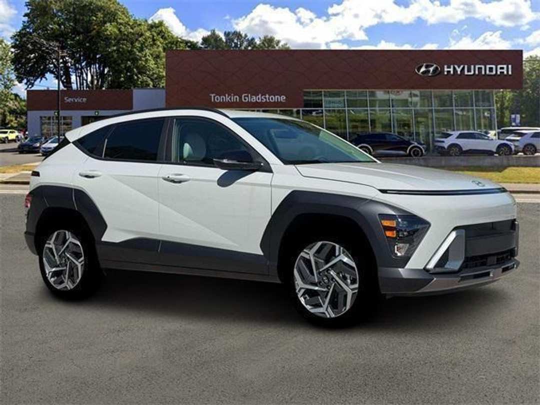 2026 Hyundai Kona SEL Premium - Image 10