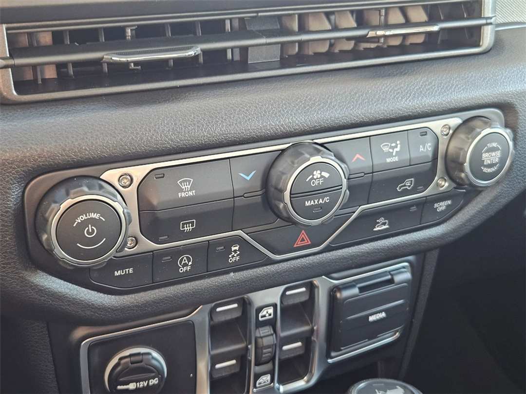 2026 Jeep Wrangler Sport - Image 23