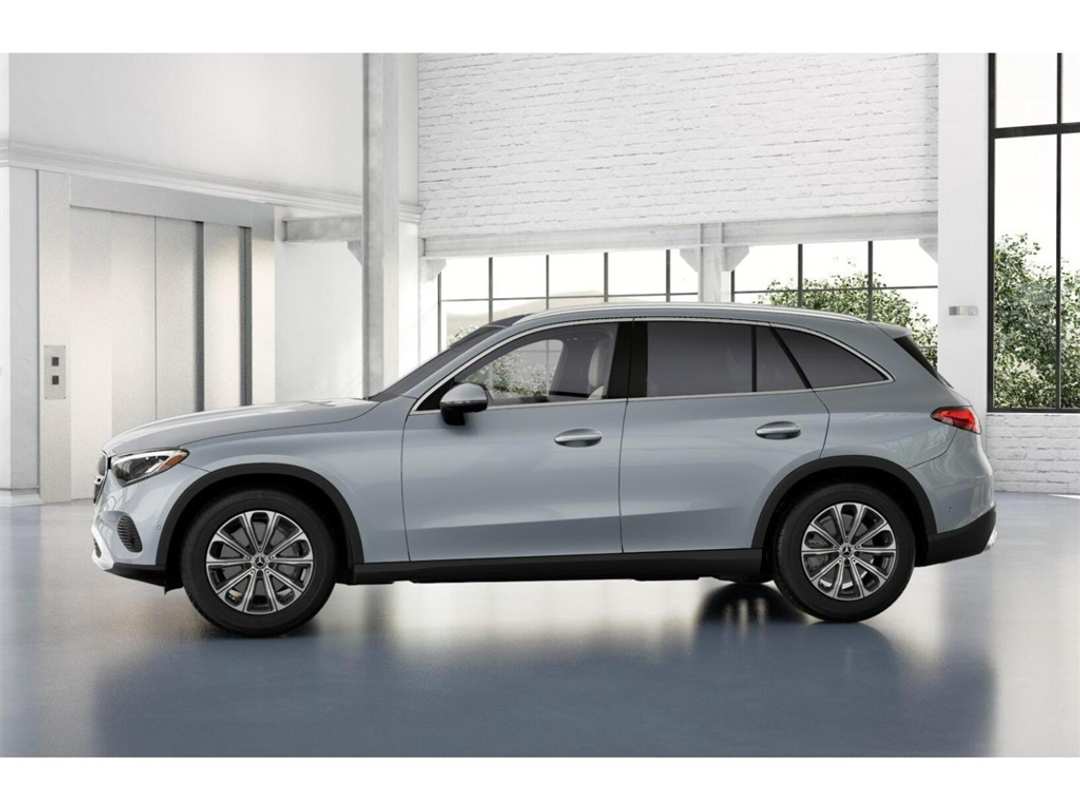 2025 Mercedes-Benz GLC GLC 300 - Image 35