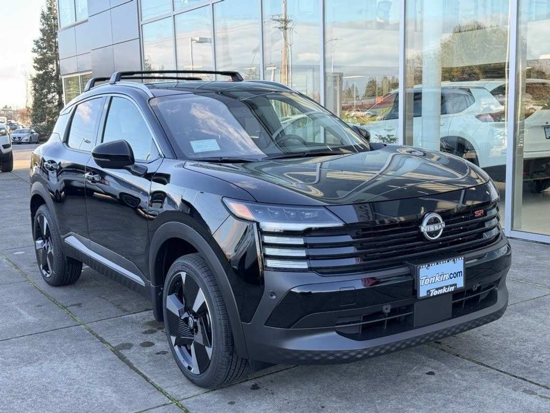 2026 Nissan Kicks SR - Image 2