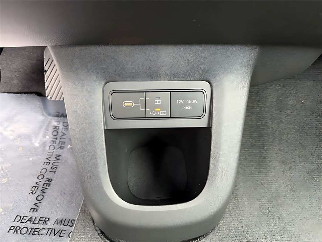 2026 Hyundai Ioniq 5 SE - Image 24