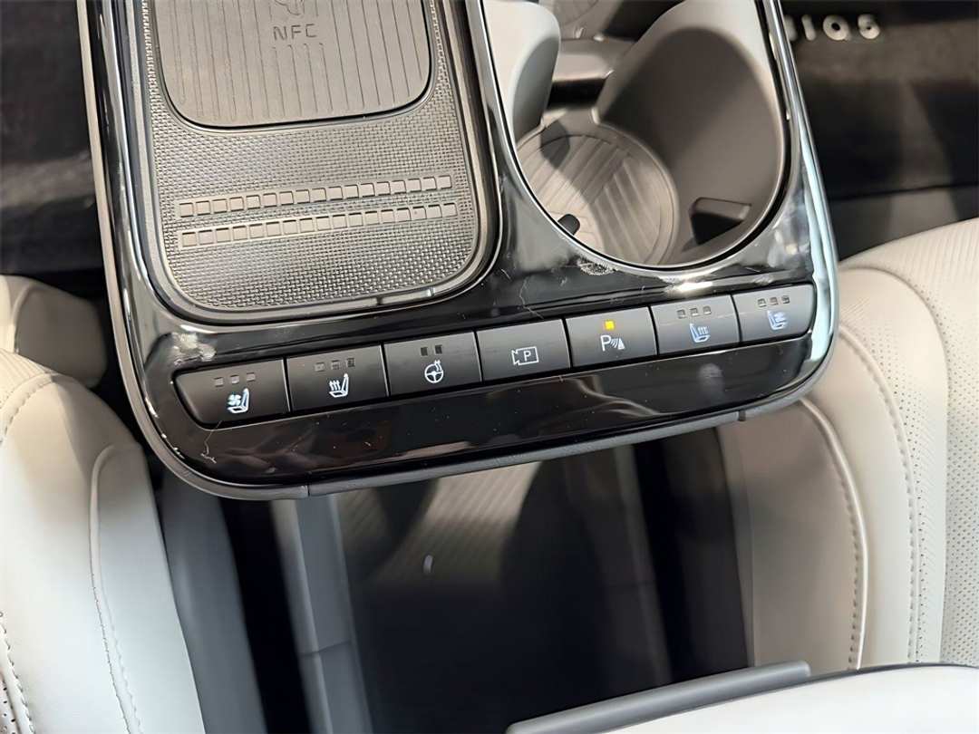 2026 Hyundai Ioniq 5 Limited - Image 22