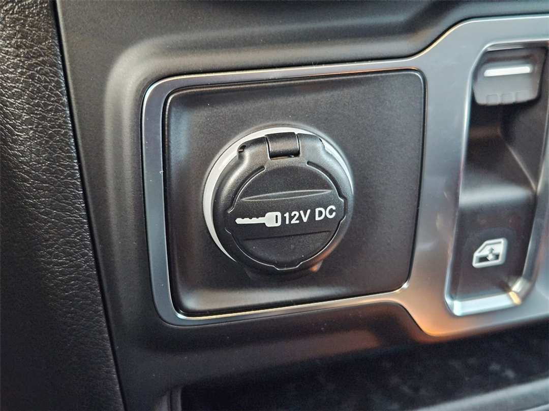 2026 Jeep Wrangler Sport - Image 25