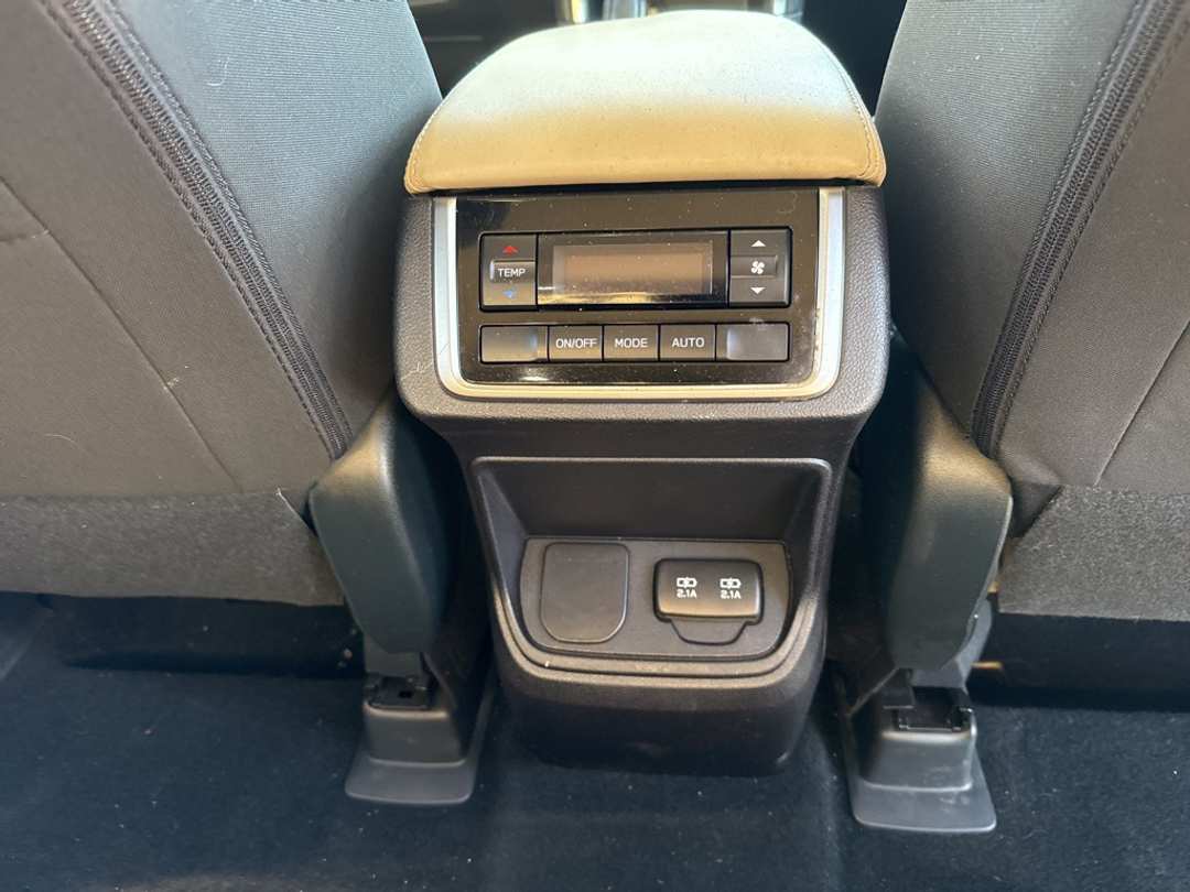 2019 Subaru Ascent Premium - Image 27