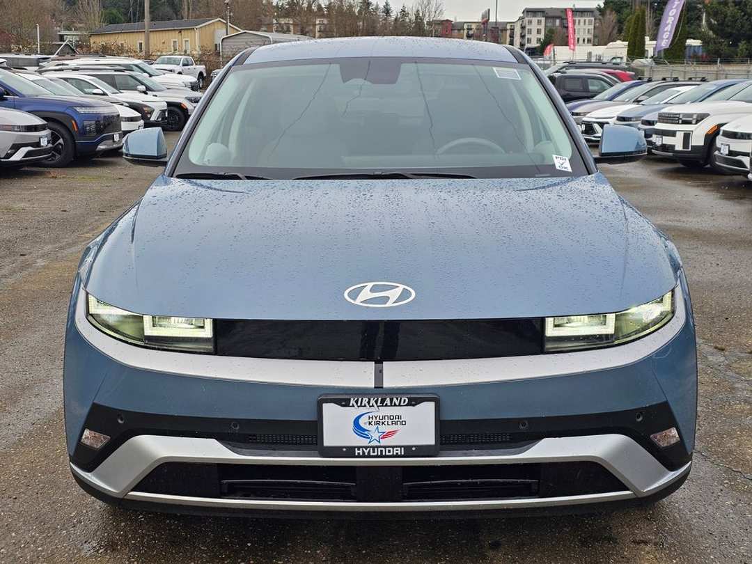 2026 Hyundai Ioniq 5 SE - Image 2