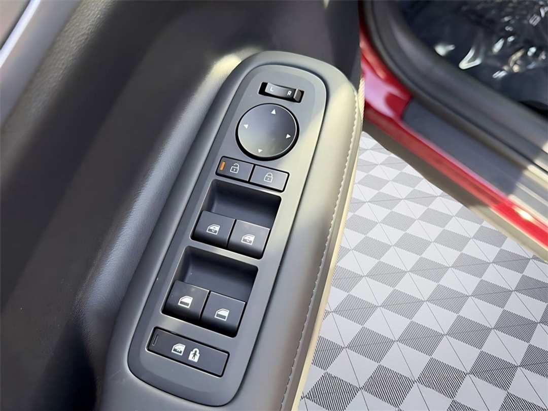 2026 Hyundai Santa Fe SEL - Image 12