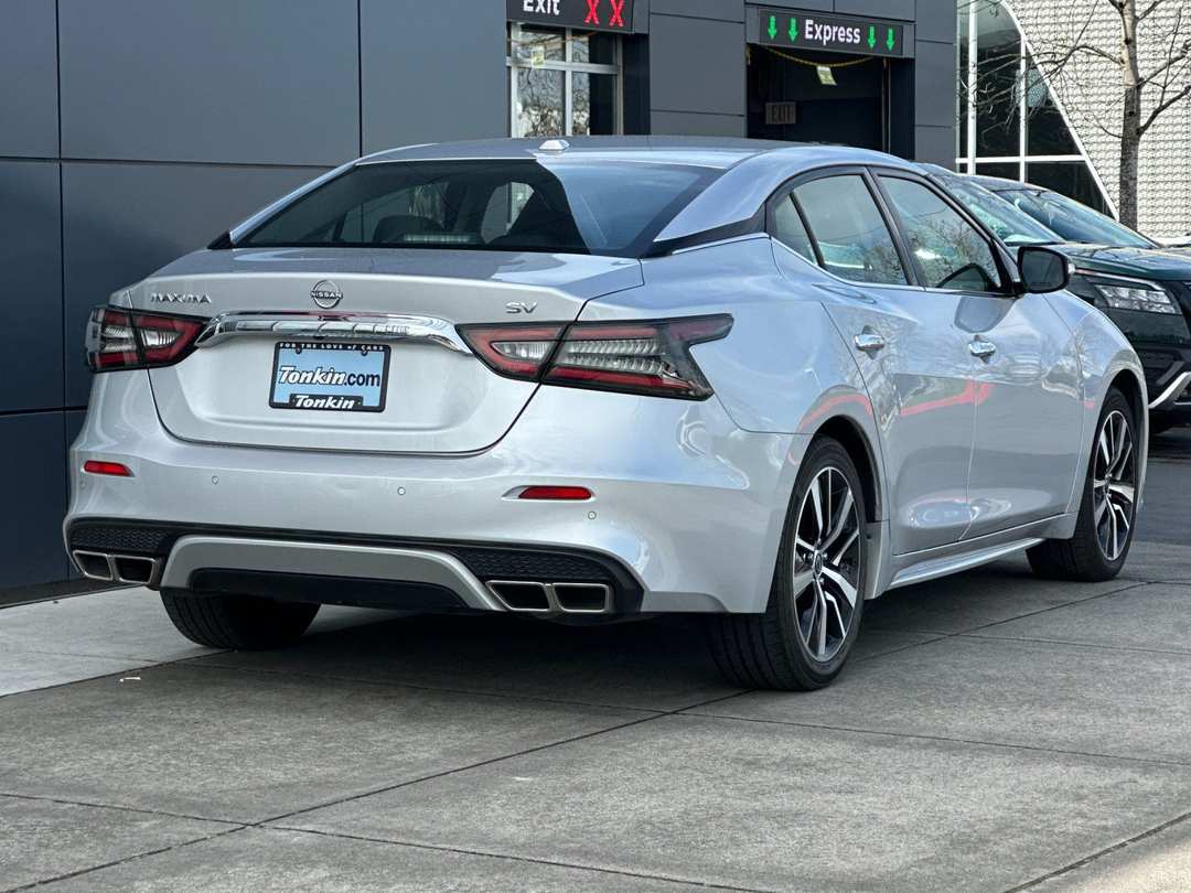 2023 Nissan Maxima SV - Image 3