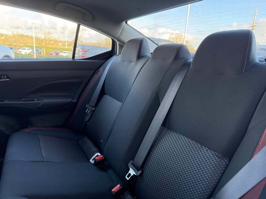 2025 Nissan Versa 1.6 SR - Image 28