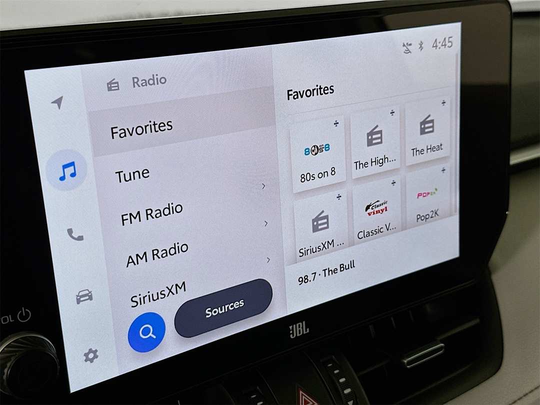 2025 Toyota Rav4 XLE Premium - Image 15