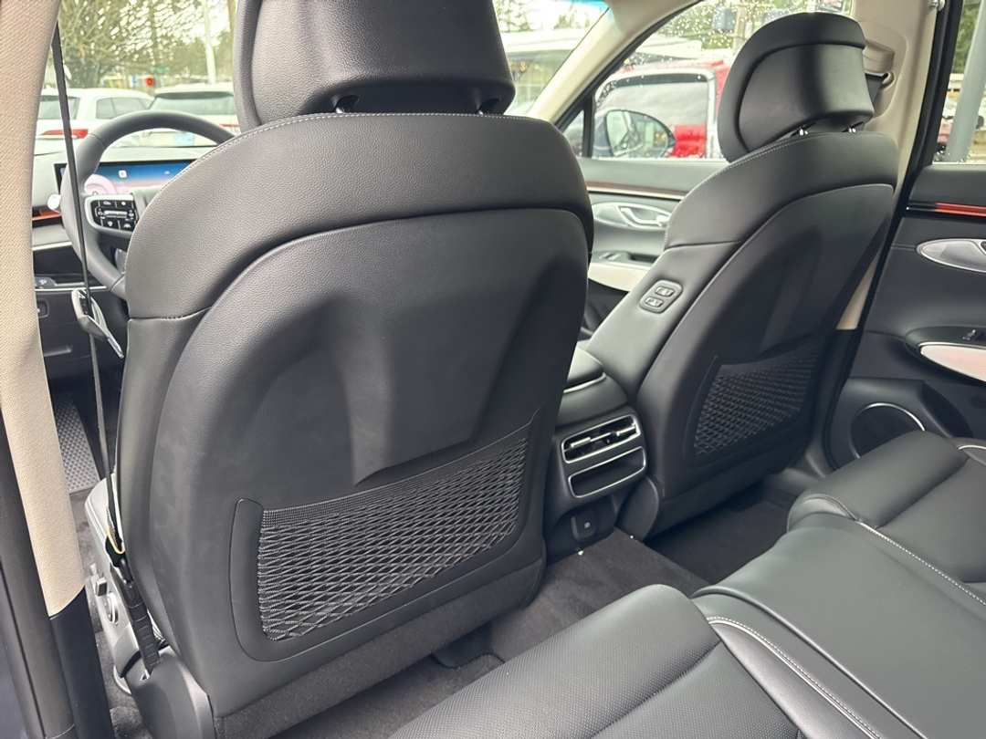 2026 Genesis Gv70 2.5T Advanced - Image 45