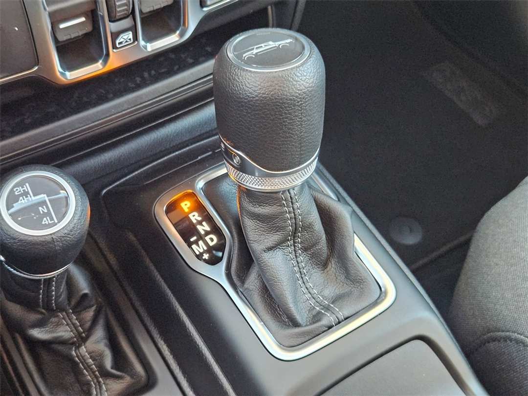 2026 Jeep Gladiator Sport - Image 18