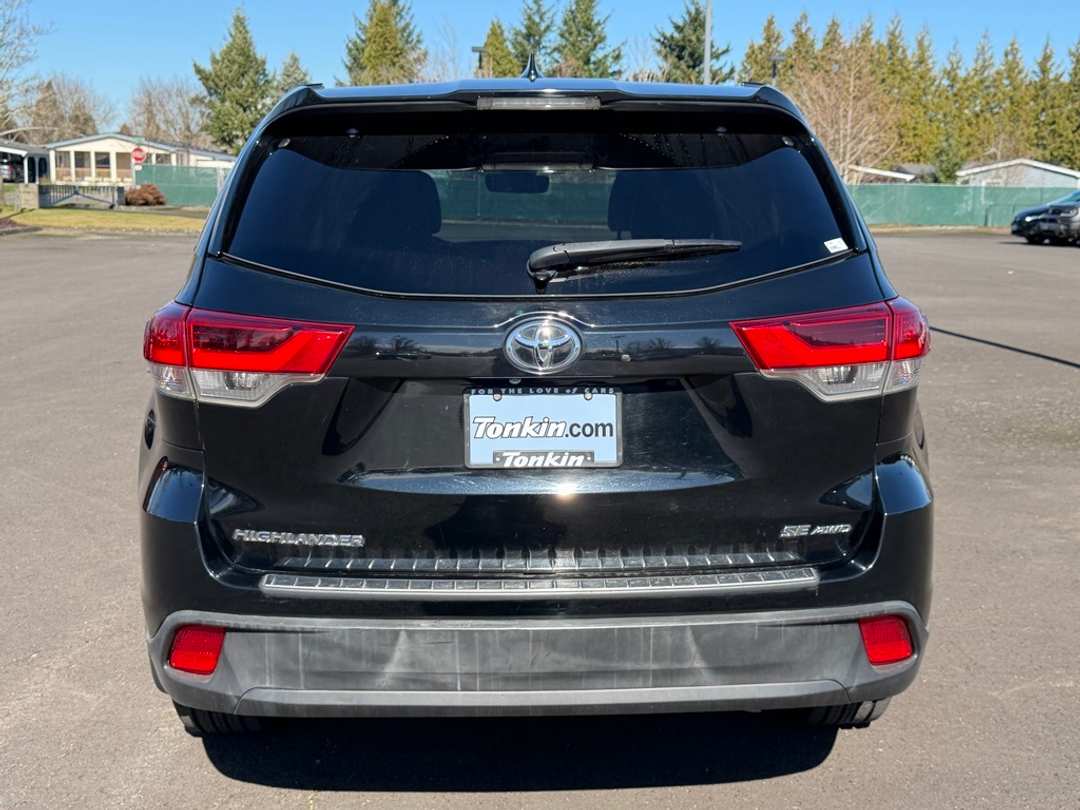 2018 Toyota Highlander SE - Image 7