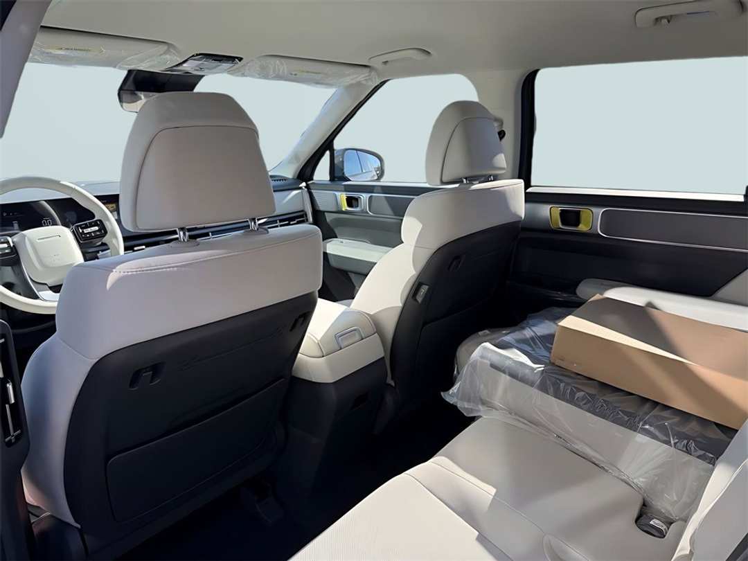 2026 Hyundai Santa Fe SE - Image 29