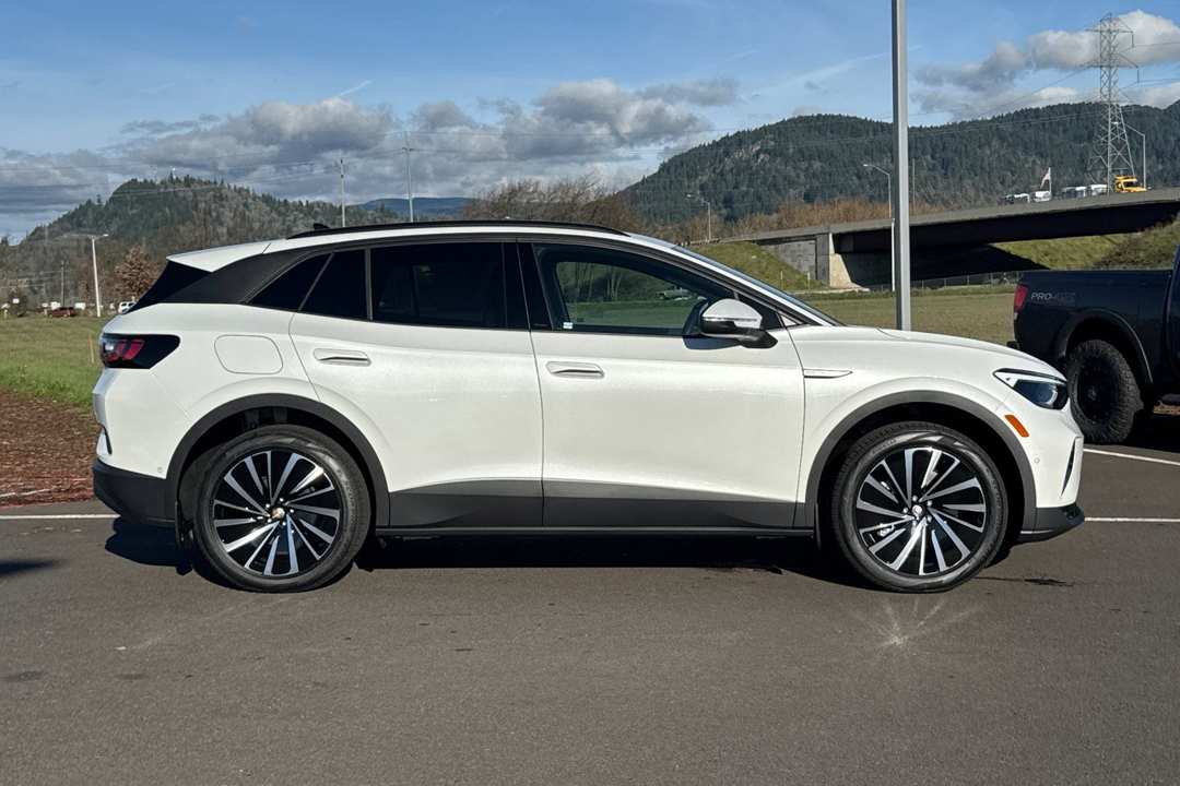 2026 Volkswagen Id.4 Pro - Image 2