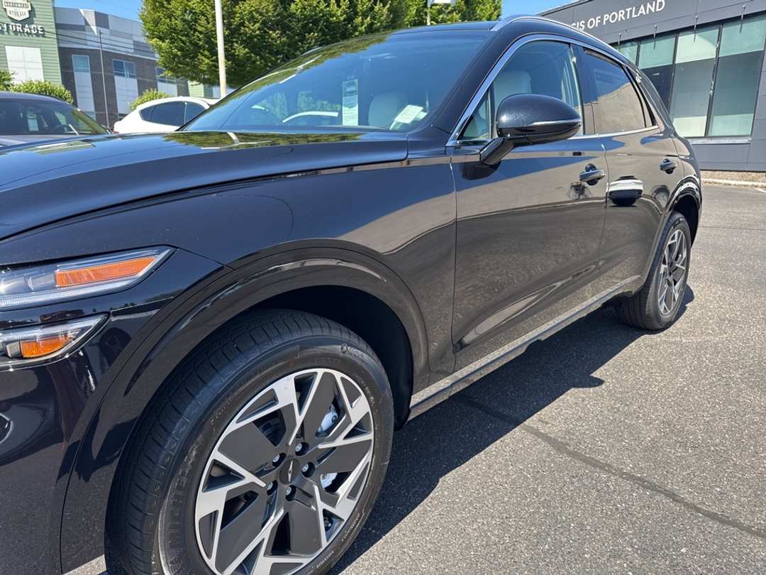 2026 Genesis Electrified Gv70 - Image 11